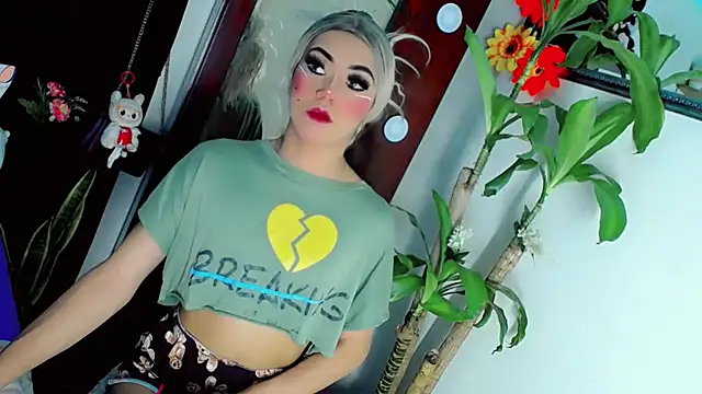 NathalialLooes Adlı Modelin Canlı XXX Sohbeti