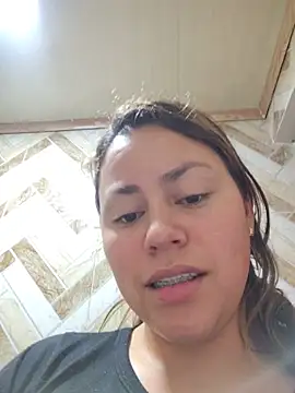 camila-titis Chat XXX in diretta