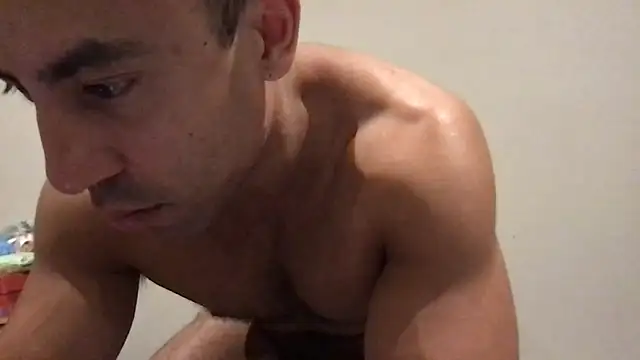 BigGuyMuscle's Live XXX Chat