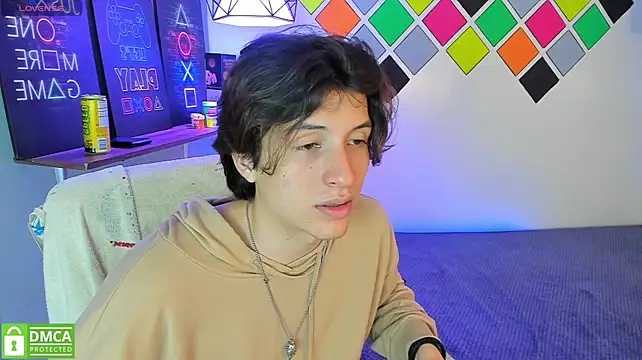 Marcovioletn Live XXX chat