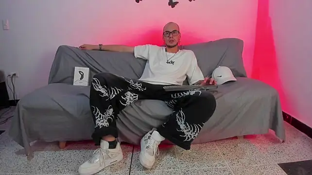 Chatroom XXX en direct de Vlad__night