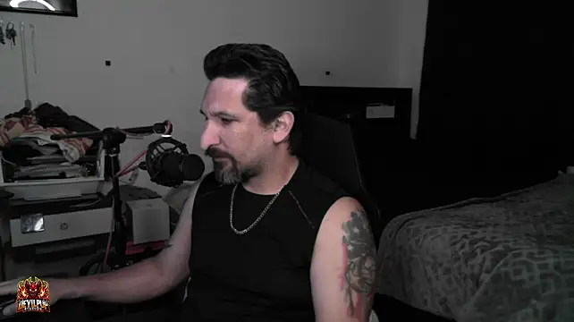 DevilPup75_: απευθείας συνομιλία ΧΧΧ
