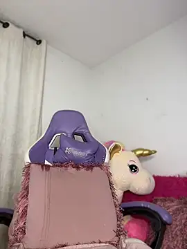 צ'אט XXX בשידור חי של Miaa_love6969