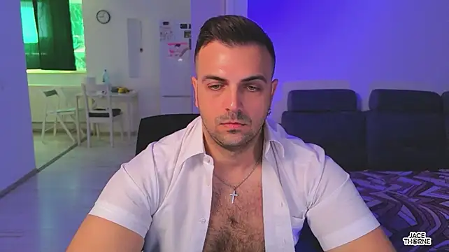 Jace_Thorne Adlı Modelin Canlı XXX Sohbeti