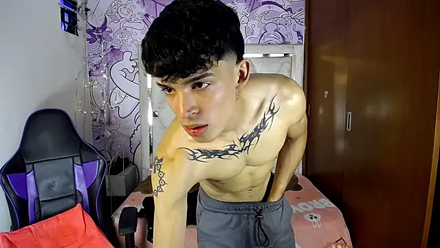 Liom_Gym Chat XXX live