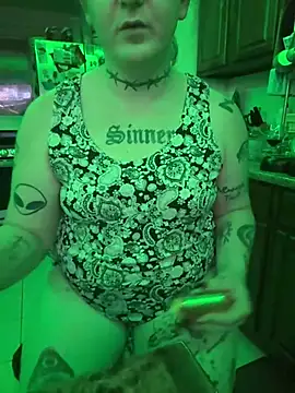 CurvyTrans2002 Live XXX-Chat