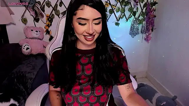 Danielacossio Adlı Modelin Canlı XXX Sohbeti