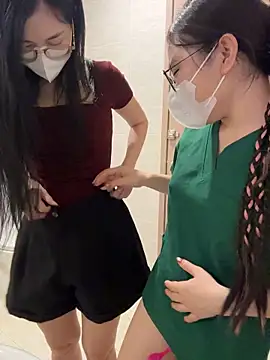 Онлайн чат XXX secretly_masturbating