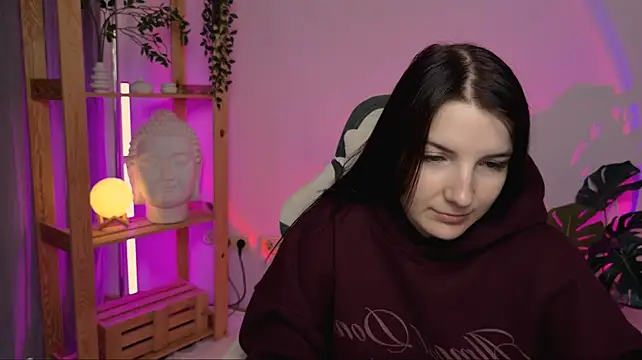 AliceChanel's Live XXX Chat