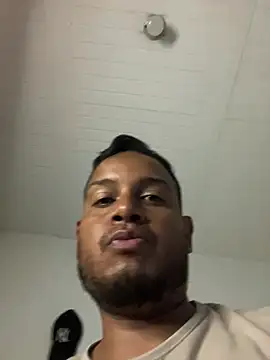 XXX chat uživo modela King_Jay85