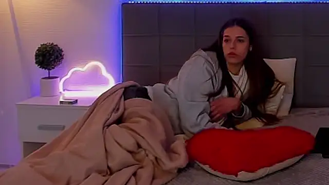 Chat +18 de melissacrayzy ao vivo