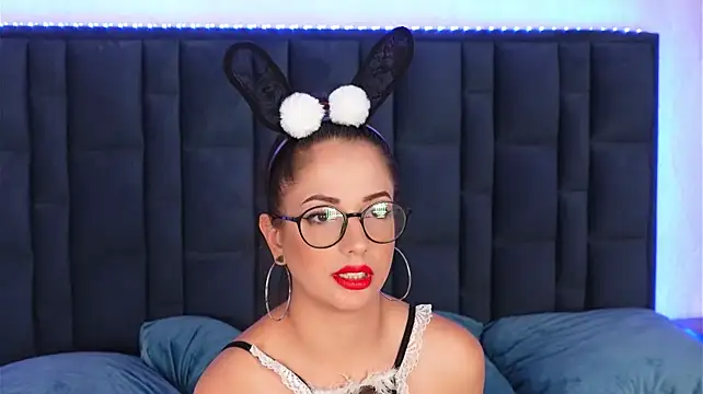 צ'אט XXX בשידור חי של AaryaVogue