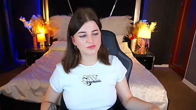 KristiFoxy XXX чат на живо