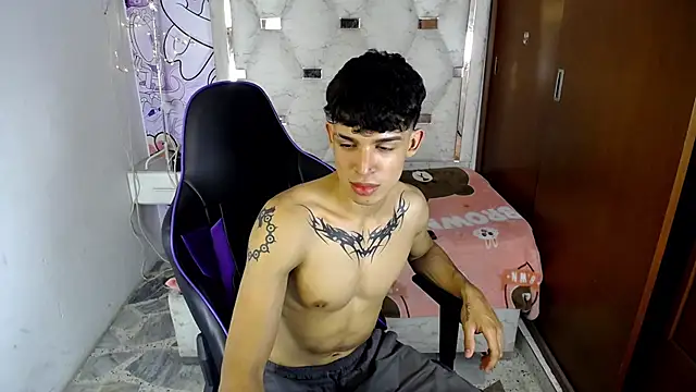 Liom_Gym Live XXX-chat