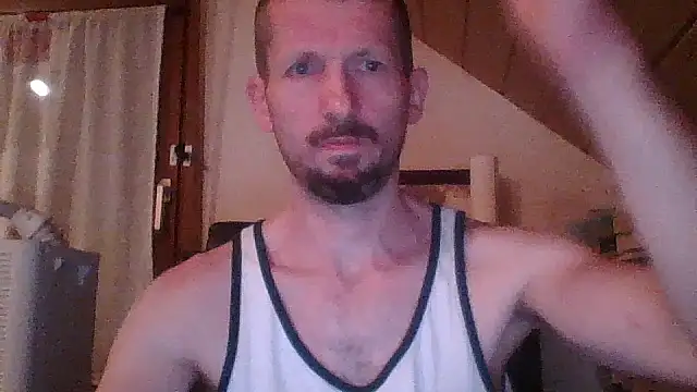 Онлайн чат XXX MuscleOtter