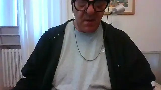 ANONIMO7735's Live XXX Chat