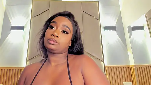 Britanymooree live XXX chat