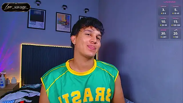 Leo_Savage_ live XXX chat