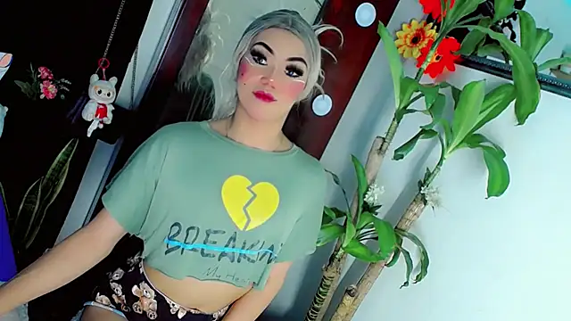 צ'אט XXX בשידור חי של NathalialLooes