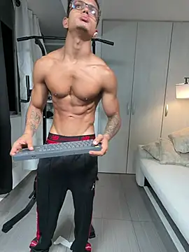 Paradise_boy__n Live XXX chat
