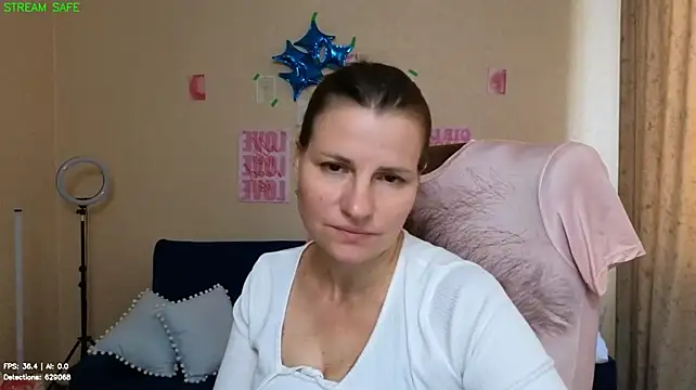 Živý XXX chat Mirabelle_Velvet