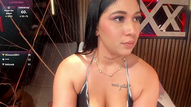 צ'אט XXX בשידור חי של Miah_Palacio
