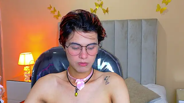 Czat XXX na żywo – Derek_Sinn