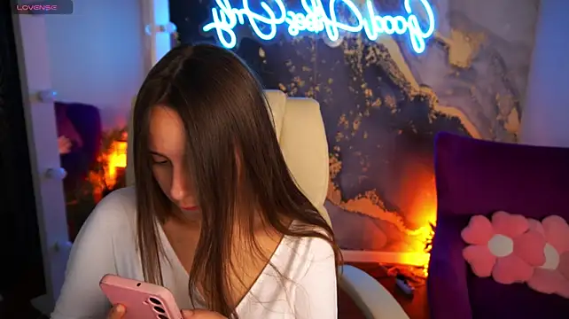 XXX chat uživo modela TinyNatalie