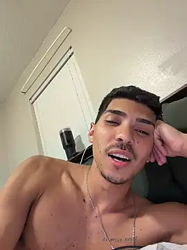 WavyAlloy30 现场XXX聊天