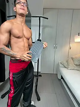 Paradise_boy__ Chat XXX in diretta