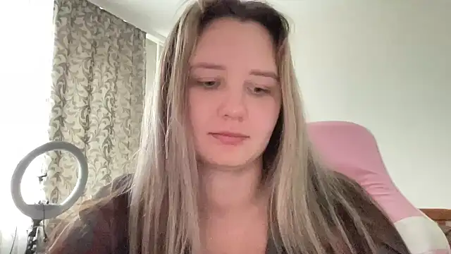 Venirahh Chat XXX in diretta