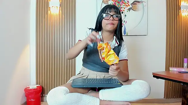 Hinaa_XXX Live XXX-Chat