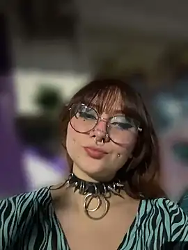 leah_bloom_のライブXXXチャット