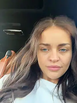 צ'אט XXX בשידור חי של AngelinaTeller