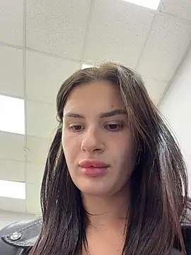 MiraReach Live XXX-Chat