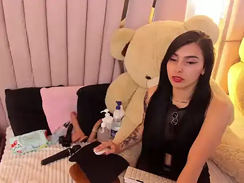 Czat XXX na żywo – Queen_aanal