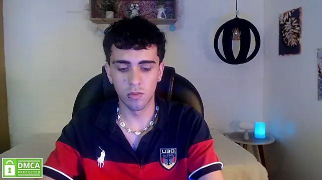 noah_bluex Chat XXX in diretta