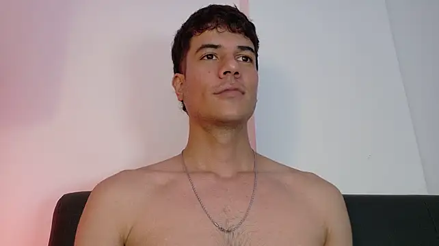 Derek_stud_ 即時 XXX 聊天