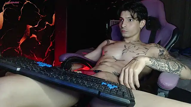 apolo_new Adlı Modelin Canlı XXX Sohbeti