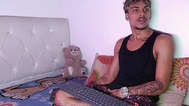 Angel_foxc13's Live XXX Chat