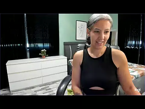 LexxxyDiamond's Live XXX Chat
