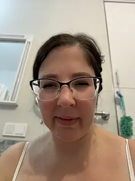 B_Bonya_m Adlı Modelin Canlı XXX Sohbeti