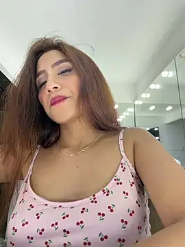 naomiii__ Chat XXX in diretta