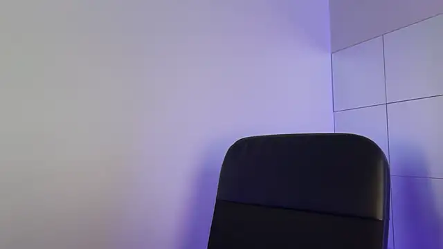 Hairytale live XXX chat