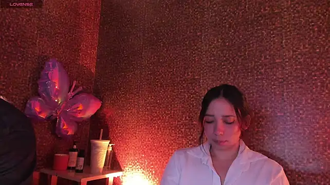 Apartment28 Live XXX Chat