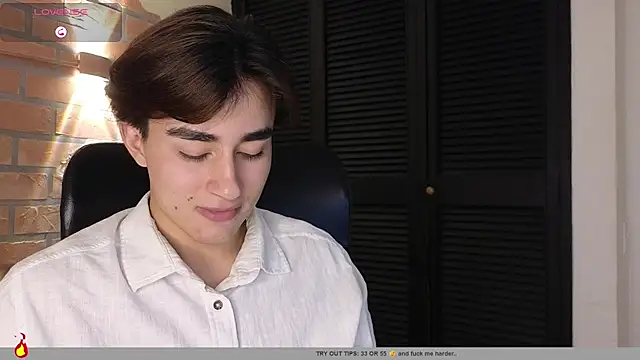 Chat XXX en directo de Connorr_01