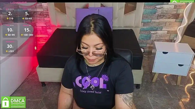 Czat XXX na żywo – martinna_tay