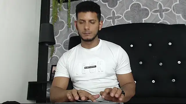 Czat XXX na żywo – Chris_Dick23