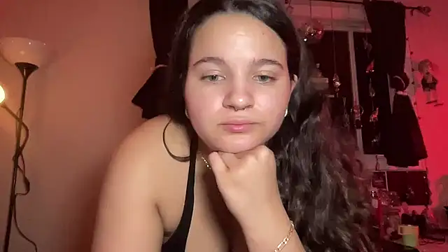 XXX chat uživo modela SoyOceanne