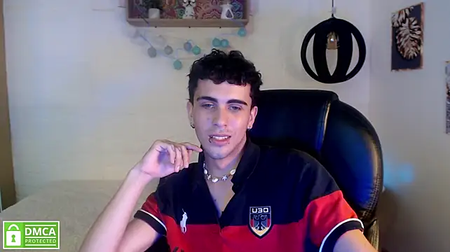 Czat XXX na żywo – noah_bluex
